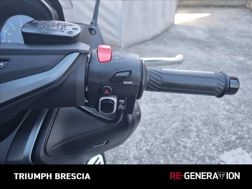YAMAHA T-Max 560 Tech Max Abs