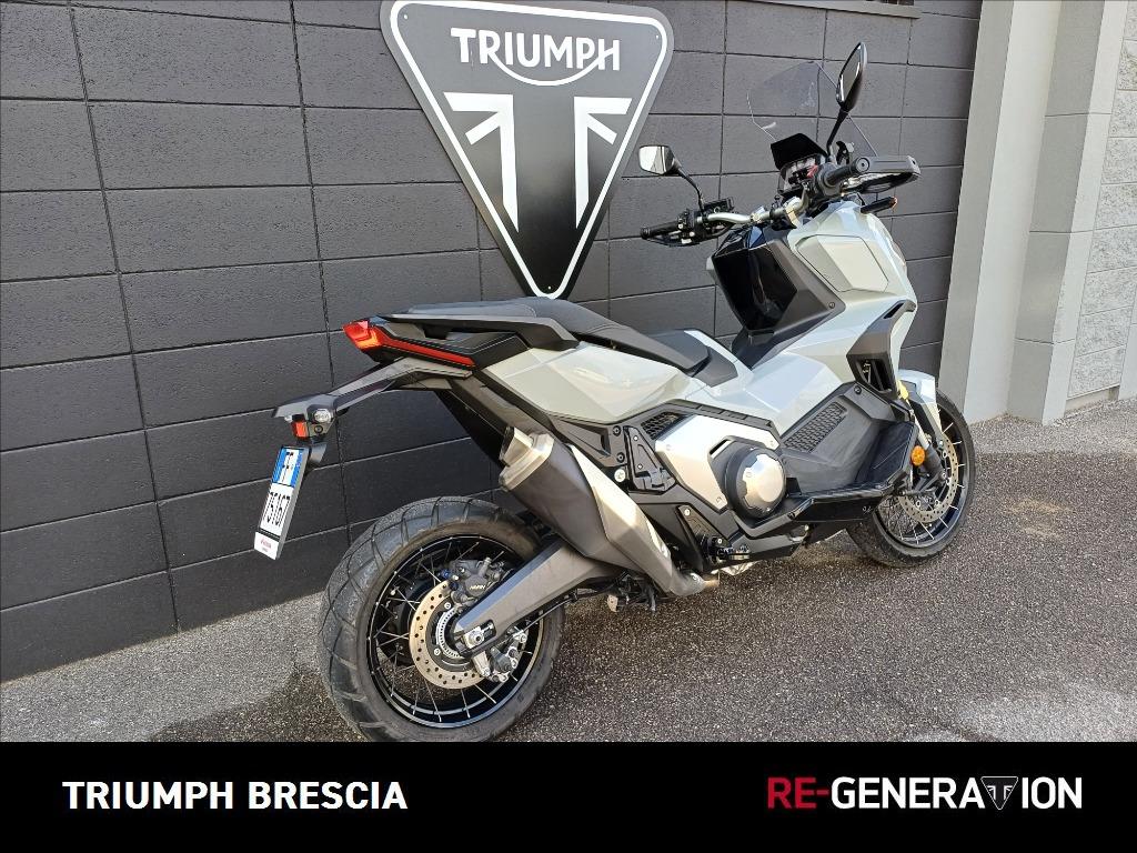 HONDA X-ADV 750 DCT Abs