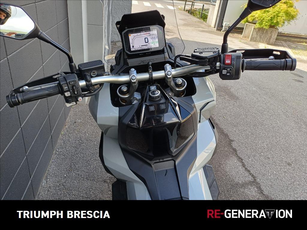 HONDA X-ADV 750 DCT Abs