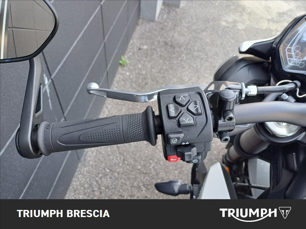TRIUMPH Street Triple 765 R