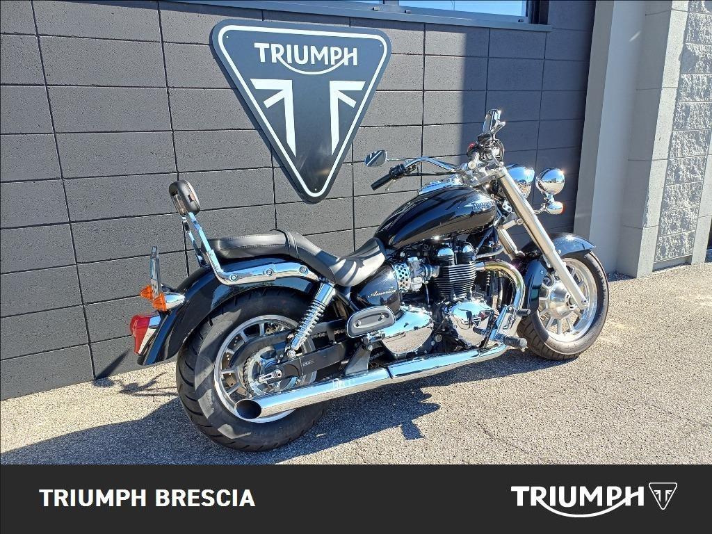 TRIUMPH America 865 