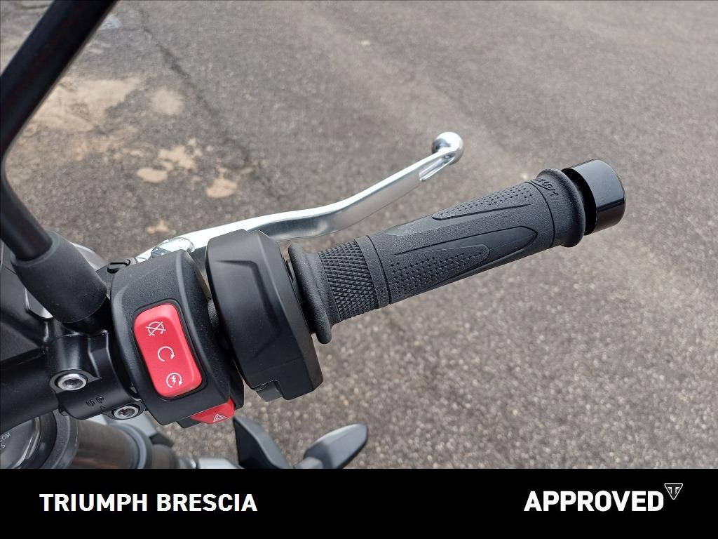 TRIUMPH Street Triple 765 R