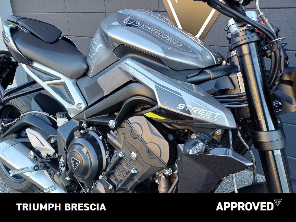 TRIUMPH Street Triple 765 R