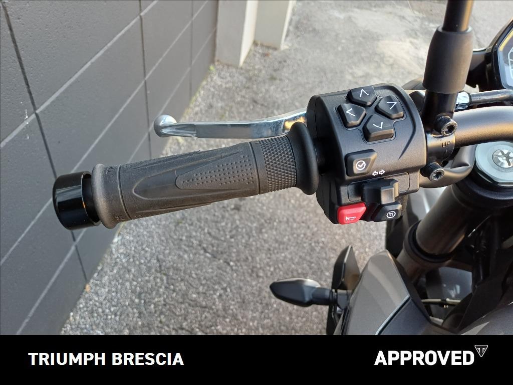 TRIUMPH Street Triple 765 R