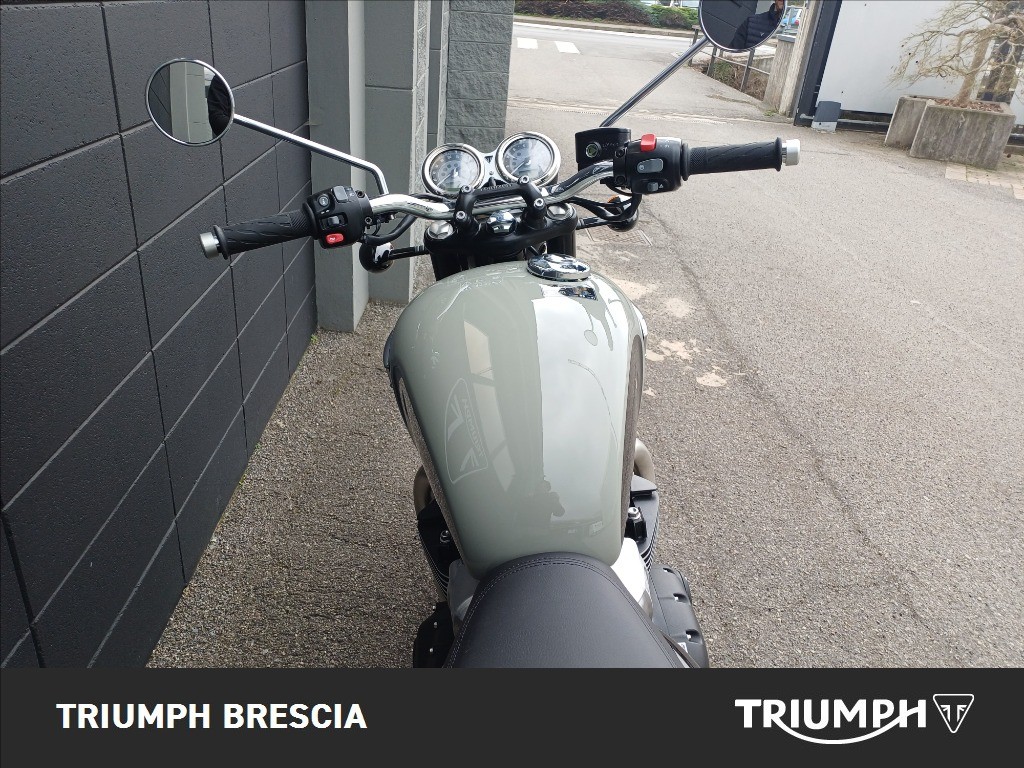 TRIUMPH Bonneville 900 T100 