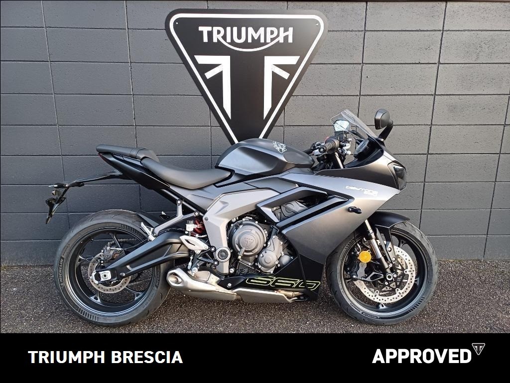 TRIUMPH Daytona 660 Abs