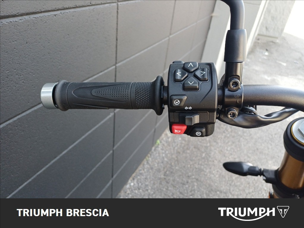 TRIUMPH Scrambler 900 Mineral Grey / Cosmic Yellow Abs