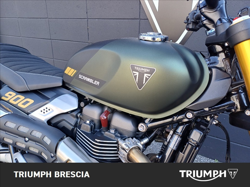 TRIUMPH Scrambler 900 Matt Khaki Green / Matt Phantom Black Abs