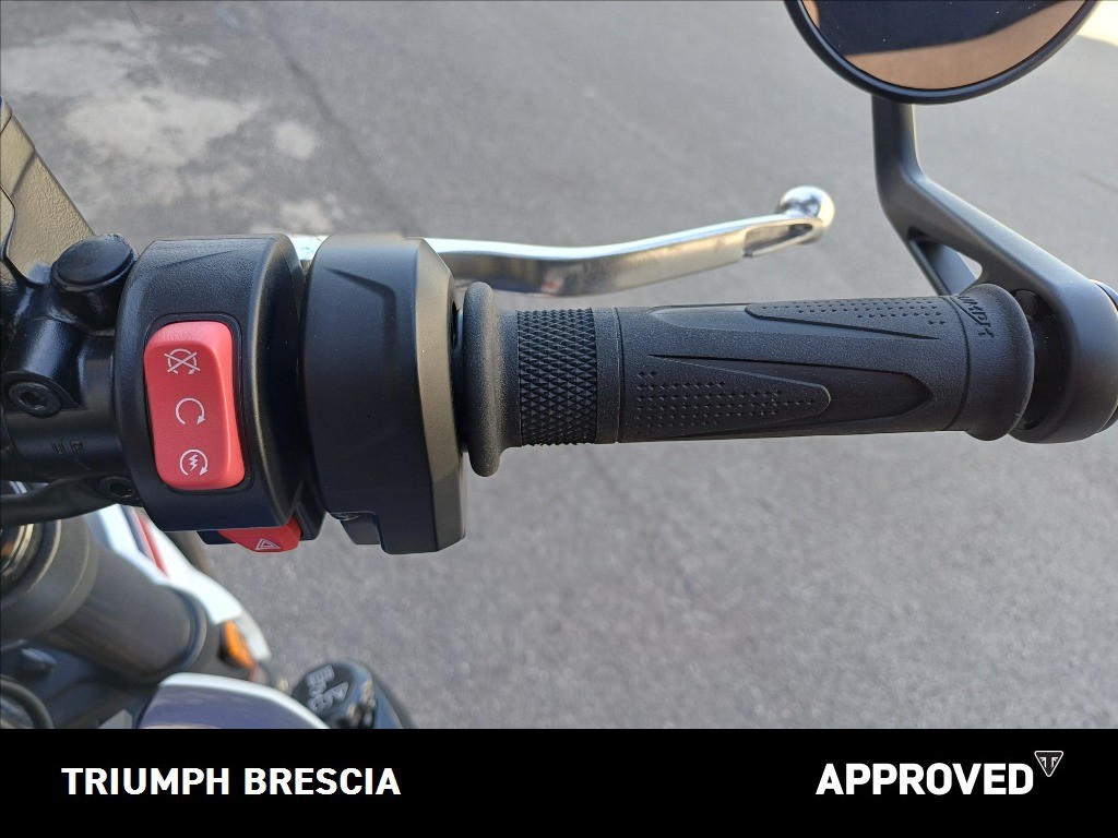 TRIUMPH Trident 660 Triple Tribute Abs