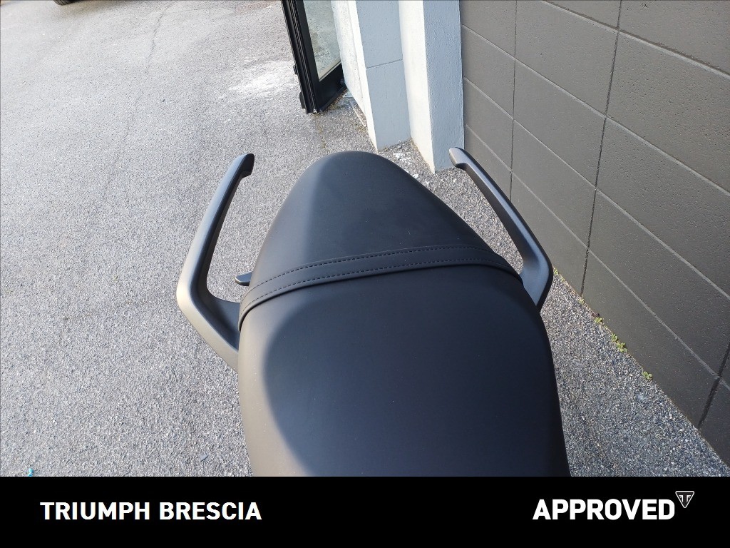 TRIUMPH Trident 660 Triple Tribute Abs