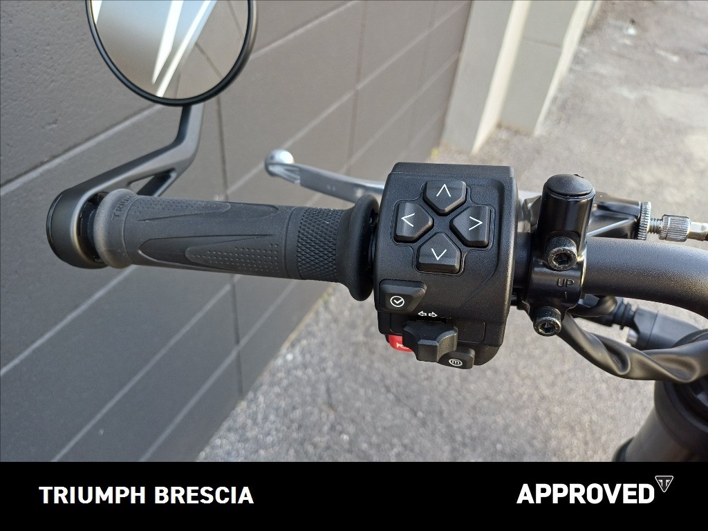 TRIUMPH Trident 660 Triple Tribute Abs