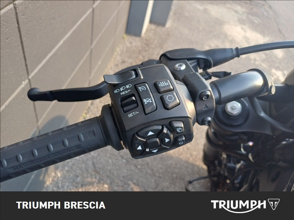 HARLEY-DAVIDSON 1250 Sportster S Vivid Black