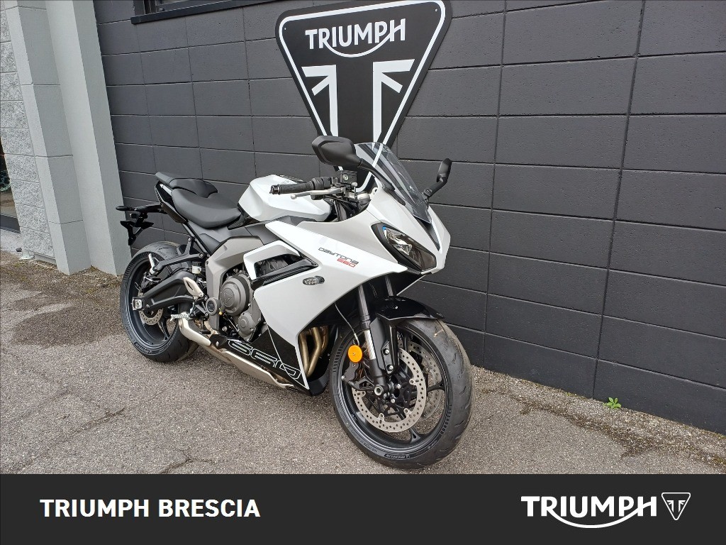 TRIUMPH Daytona 660 Abs