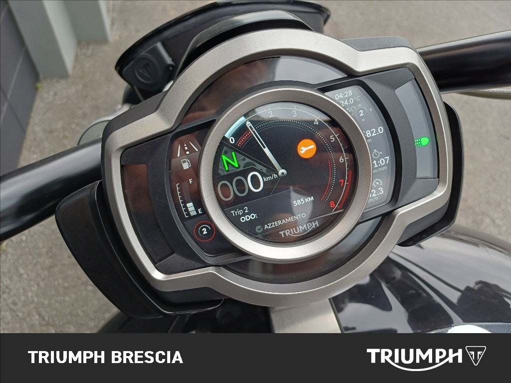 TRIUMPH Rocket III 2500 R Chrome Edition
