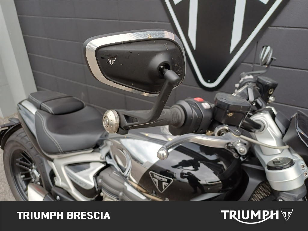 TRIUMPH Rocket III 2500 R Chrome Edition