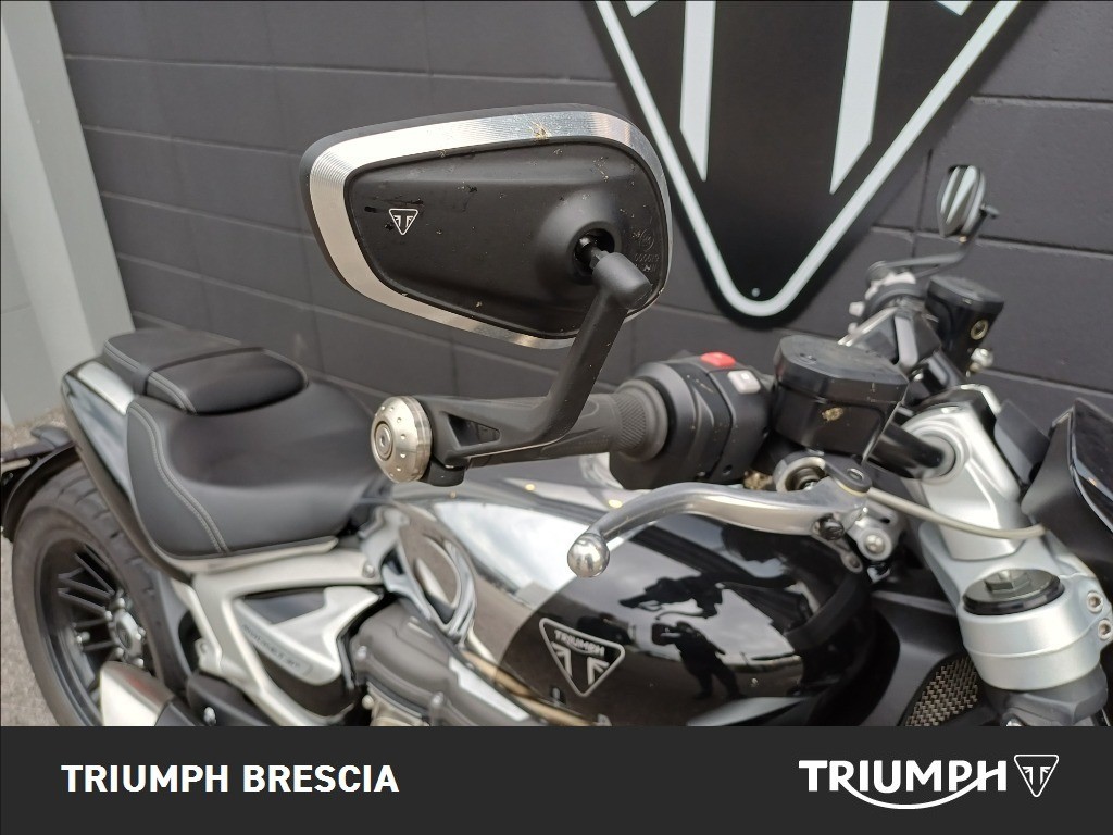 TRIUMPH Rocket III 2500 R Chrome Edition
