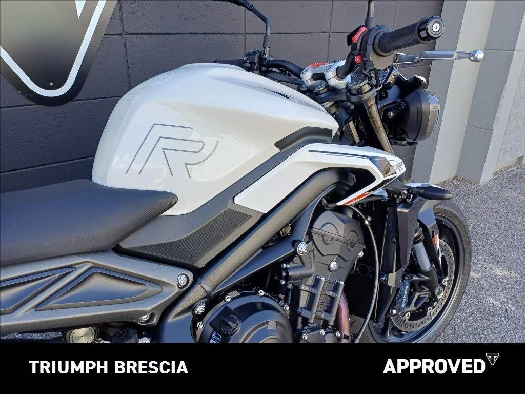 TRIUMPH Street Triple 765 R