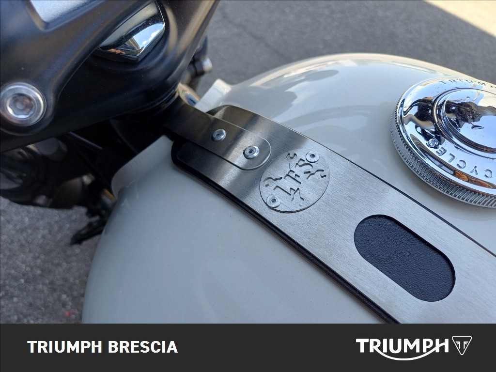 TRIUMPH Street Scrambler 900 