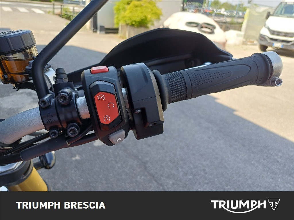 TRIUMPH Scrambler 1200 XE Baja Orange/Phantom Black Abs