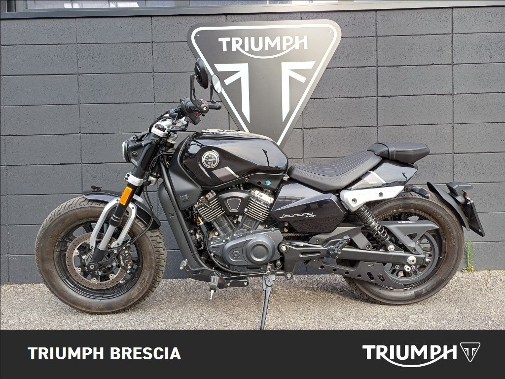 BENELLI Leoncino Bobber 400 