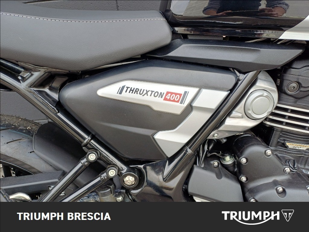 TRIUMPH Thruxton 400 Phantom Black / Aluminium Silver Abs