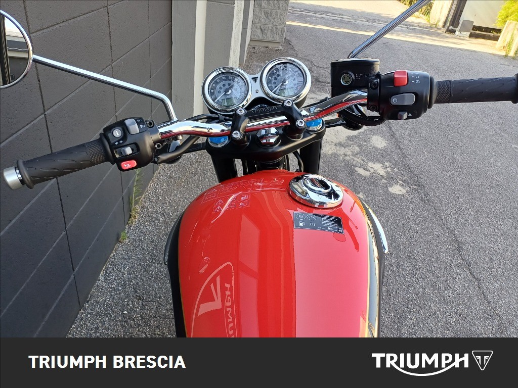 TRIUMPH Bonneville 900 T100 