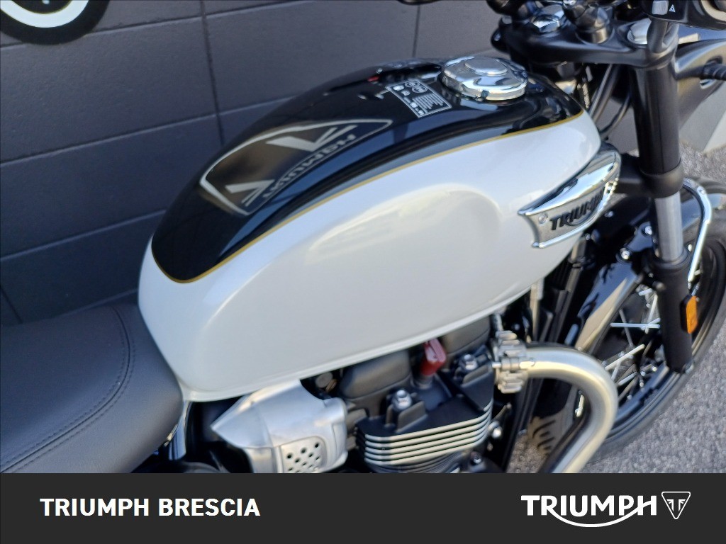 TRIUMPH Bonneville 900 T100 