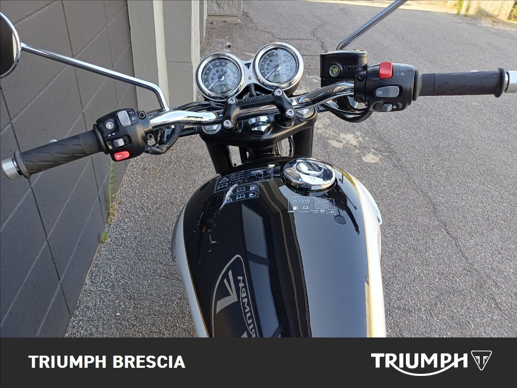 TRIUMPH Bonneville 900 T100 
