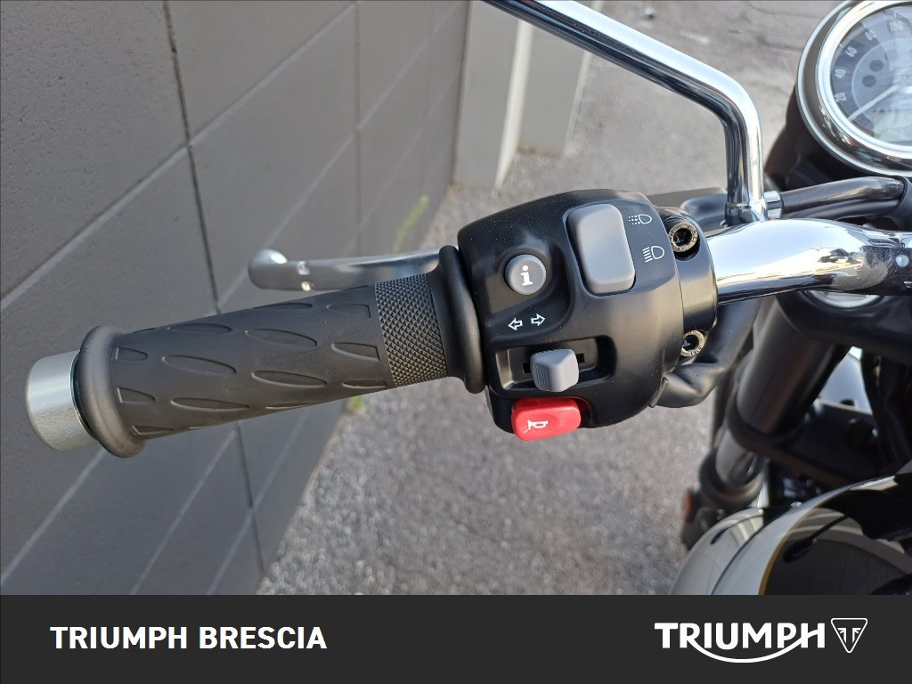 TRIUMPH Bonneville 900 T100 
