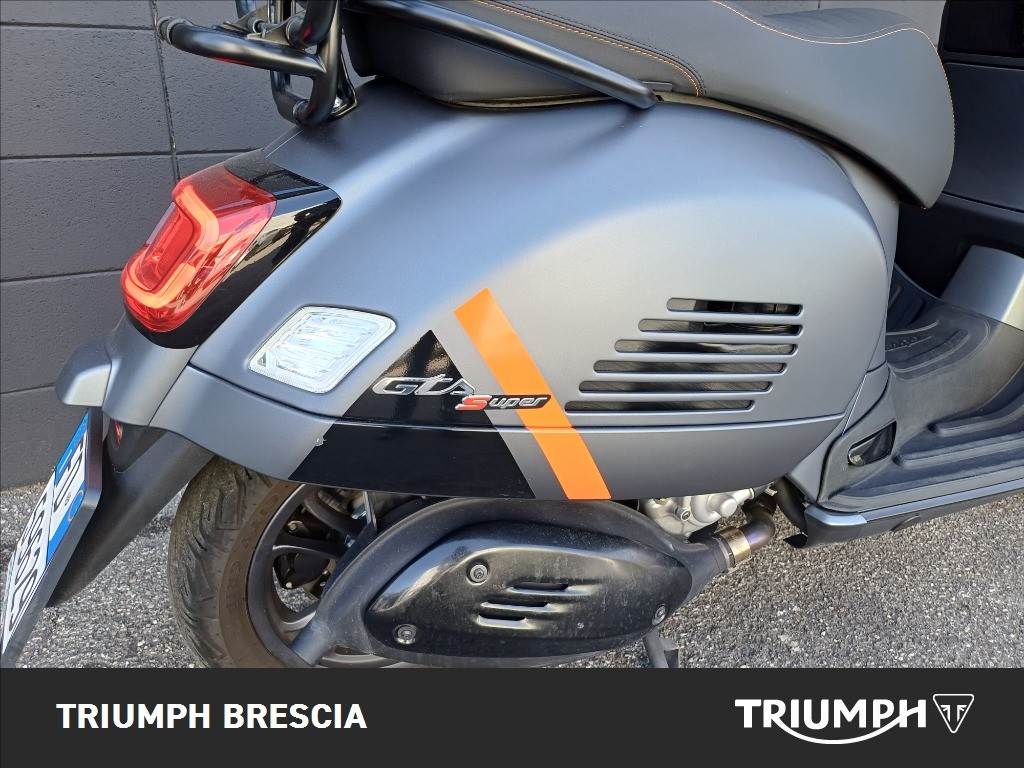 VESPA Vespa GTS 300 hpe Super Abs