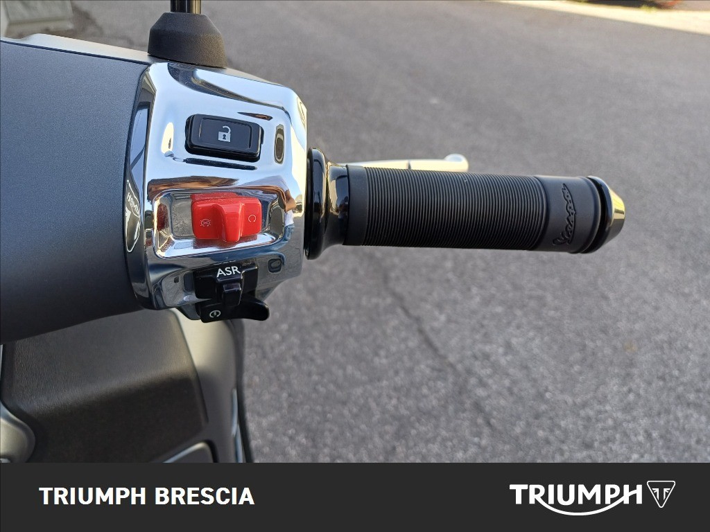 VESPA Vespa GTS 300 hpe Super Abs