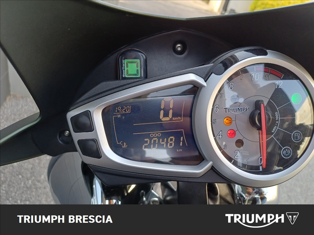 TRIUMPH Speed Triple 1050 