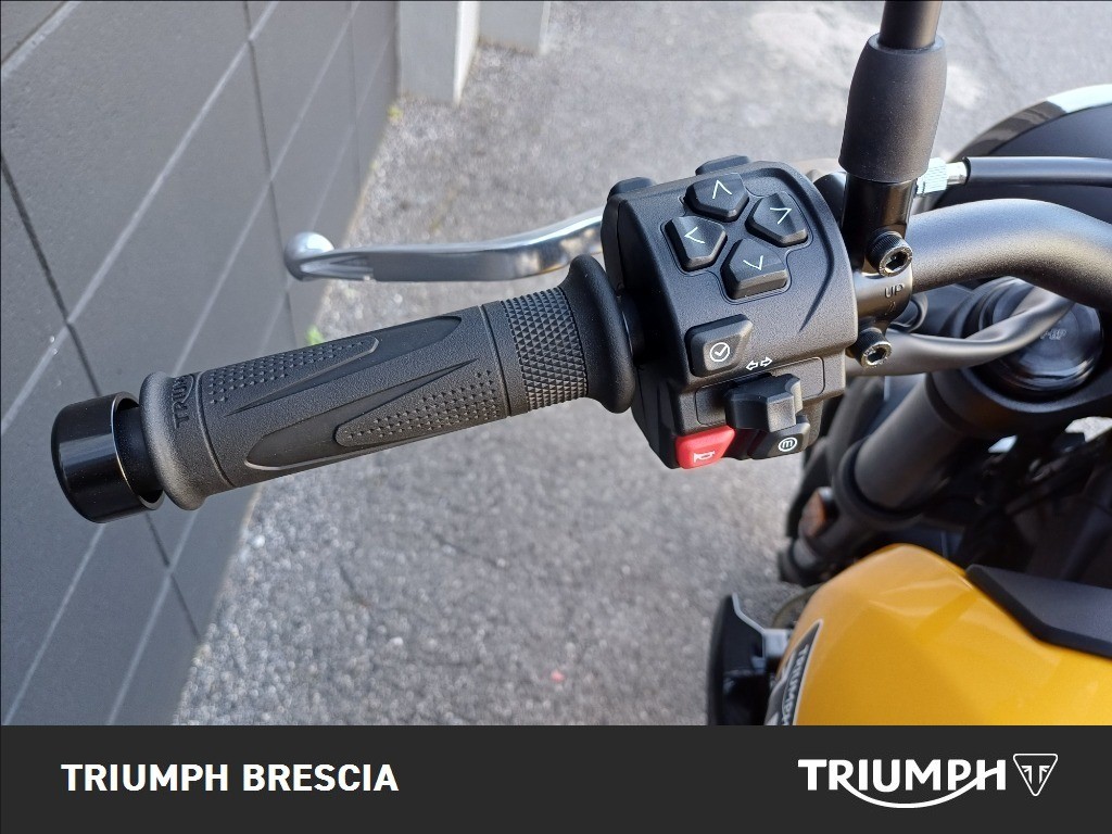TRIUMPH Trident 660 Cosmic Yellow Abs