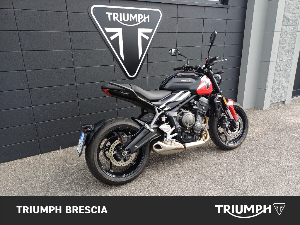 TRIUMPH Trident 660 Diablo Red / Sapphire Black Abs